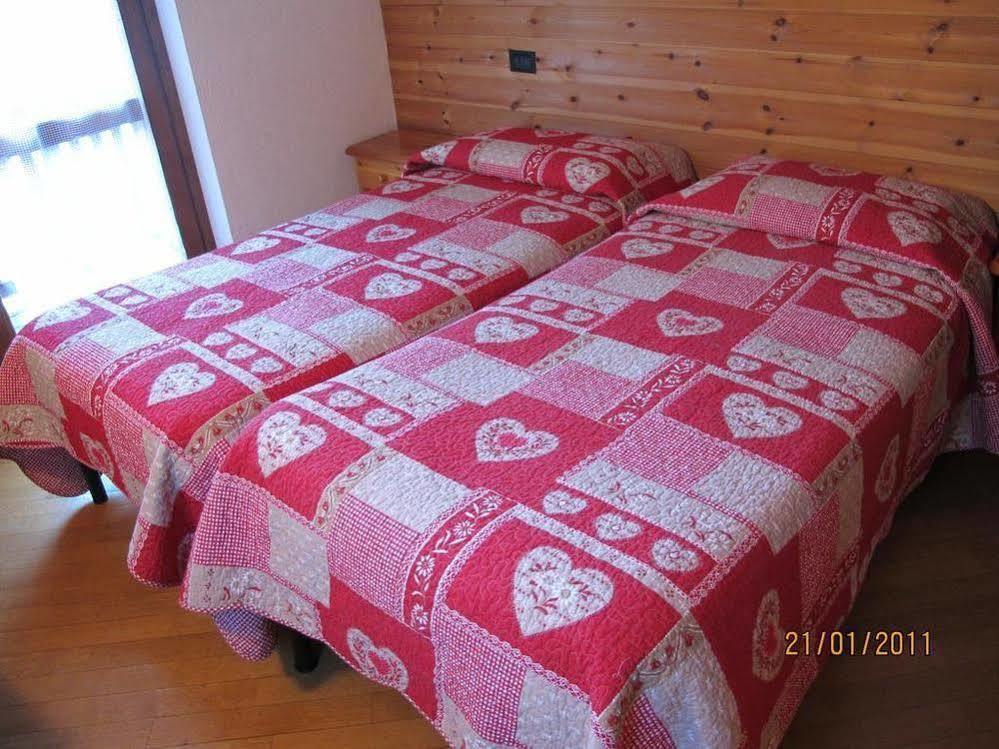 Hotel Castor Champoluc Exterior foto